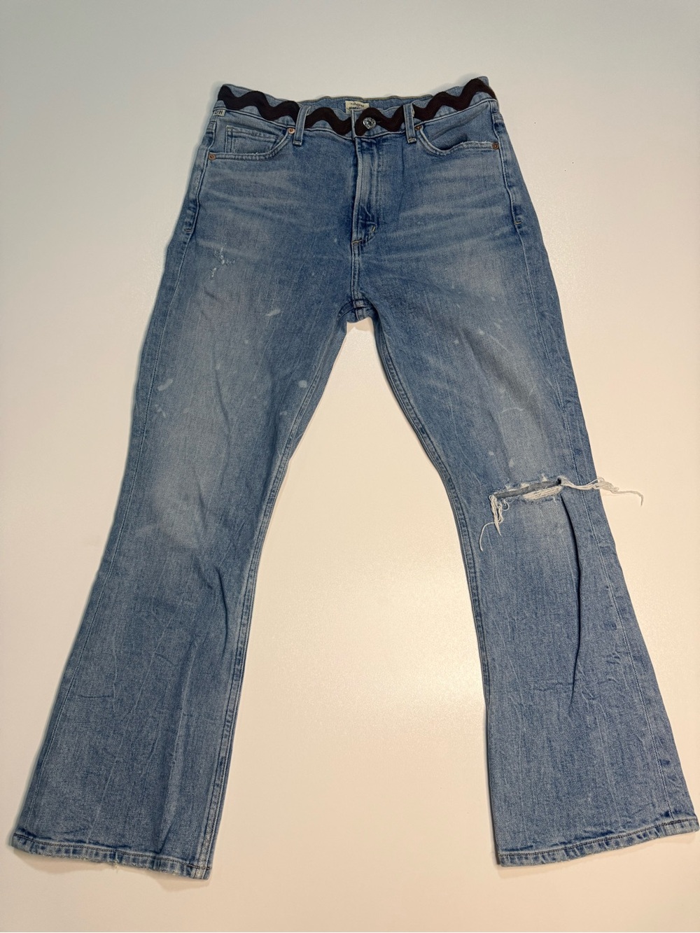 Citizens Of Humanity Light Blue Flare Jeans with Knee Rip